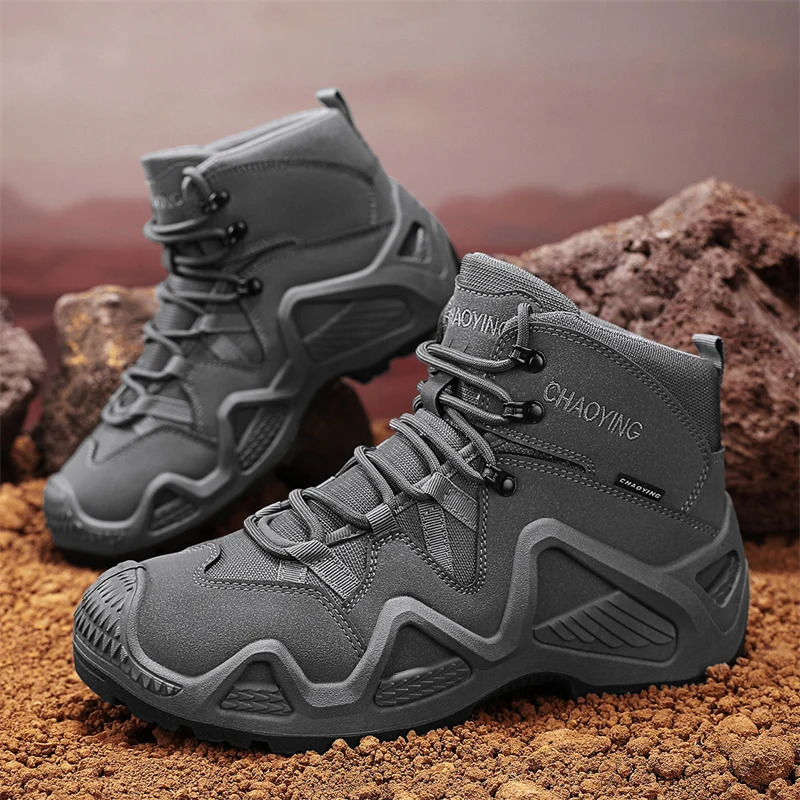 Chaussures de la plage pour hommes 2024 Boots de combat d'entraînement Bottes de randonnée en plein air Classic Chaussures de cheville moto