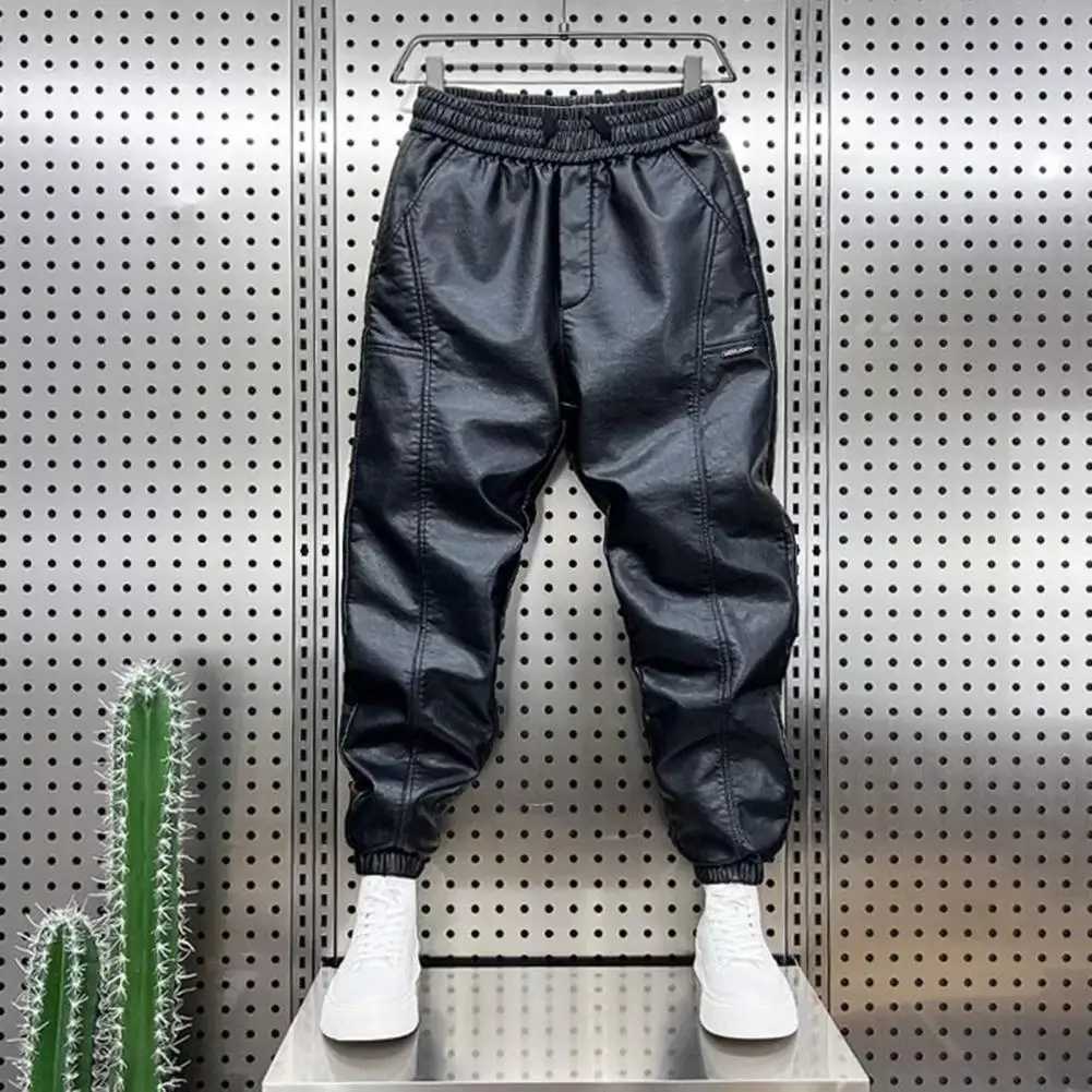 Pantalon en cuir des hommes Pantalons élastiques en faux cuir Joggers POCHETS Black Streetwear Slim Crayon Pant Hommes Vêtementsxj241112