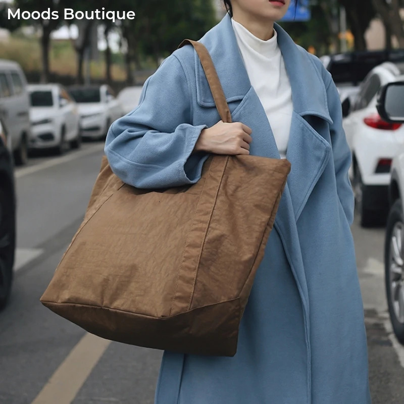 Super large washable nylon fabric womens shoulder bag waterproof and durable large capacity shopping handbag 2024 latest fashion handbag 241112