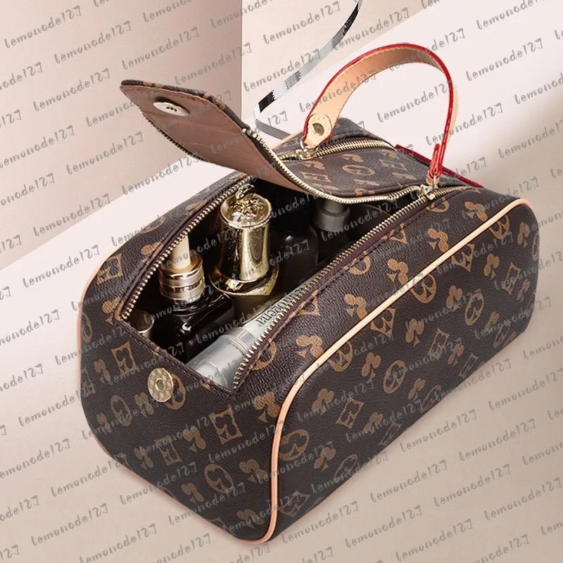 2024 Sacs de créateurs de luxe Men de toilette Travelling Sac de toilette Design Fashion Femmes Lavage de grande capacité Sacs de cosmétique Sac
