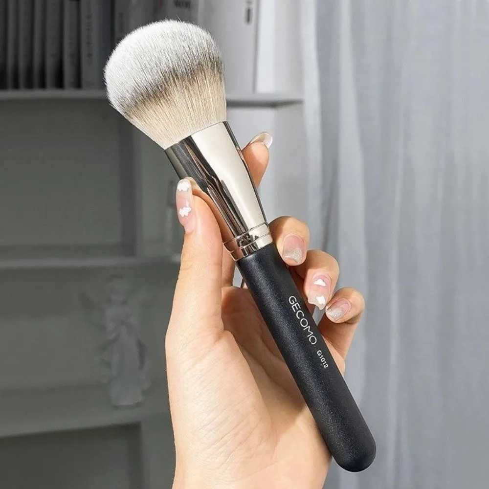 High quality professional large composite brush Super soft super density powder blusher brush Smooth foundation make-up brush W241113