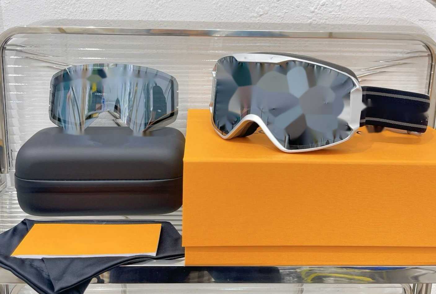 Ski Goggles Brands and Women Professional Glasses Designers Men Womens Adjustable Luxury Large Eyewear Glasses Style Anti Fog Full Frame Special Des