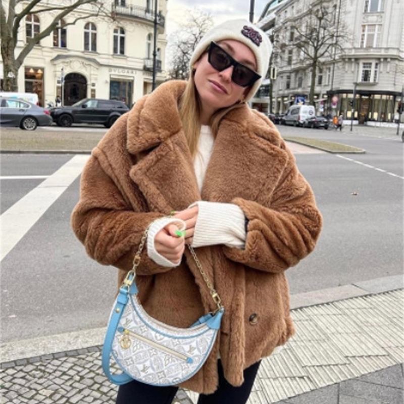 Artificial fur Woolden cashmere coat womens teddy bear short fur coat winter jacket 241112