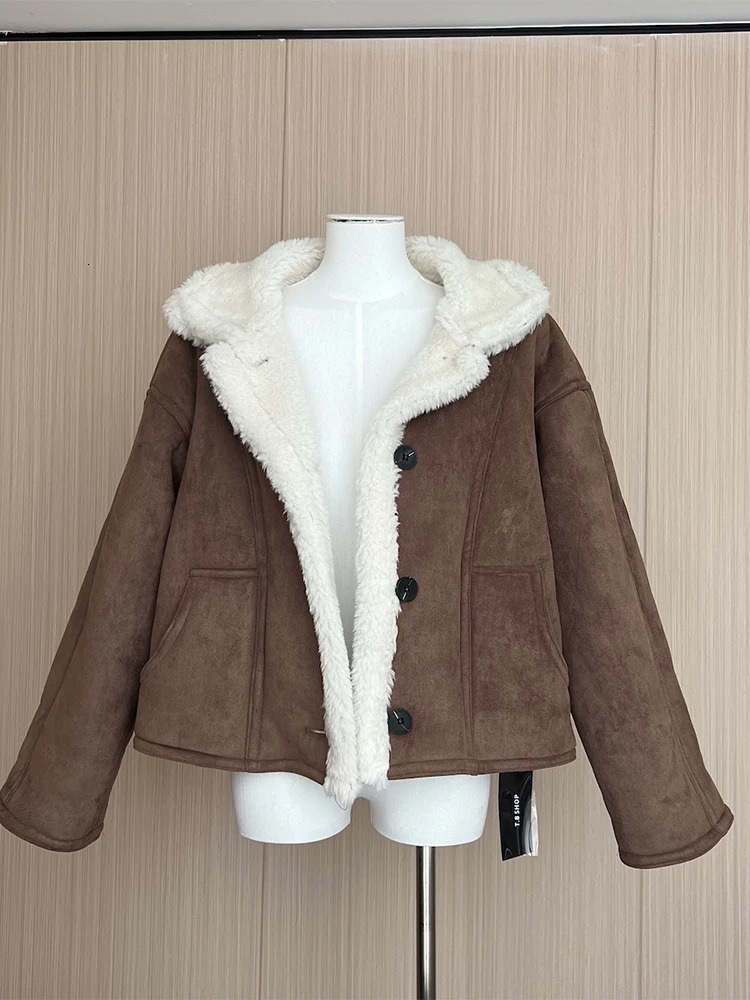Womens Brown Faux Fur Coat Warm Fashion Coat Harajuku Retro Loose Turtle Collar Plush Teddy Coat 2000s Winter Clothing 241112