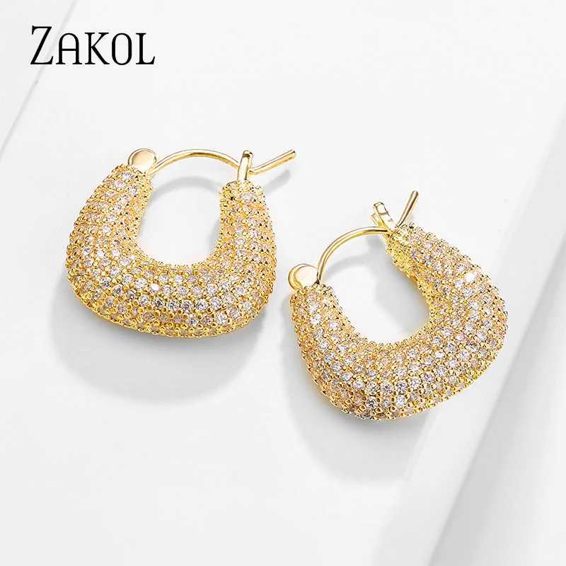 Stud Zakol Fashion Punk Style Miniature Miltide des oreilles de pendentif zircon incrusté adapté aux femmes Luxury Round Party Boucles d'oreilles