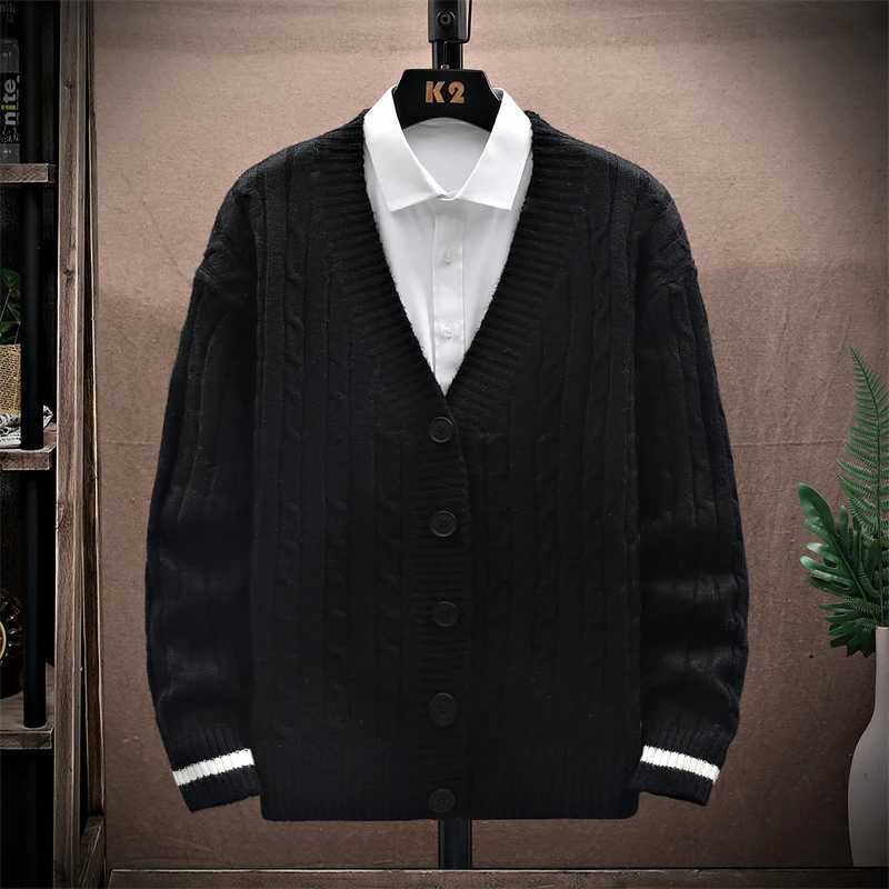 Autumn and winter new mens V-neck knitted cardigan fashion brand retro sweater mens home comfortable warm vest sweater W241113