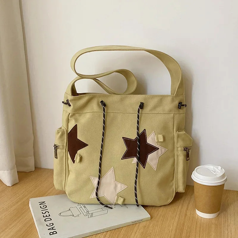 American Vintage Star Y2K esthétique Highcapacity Women Sacbage Sac Fashion Preppy Style High School Student Messenger 241111