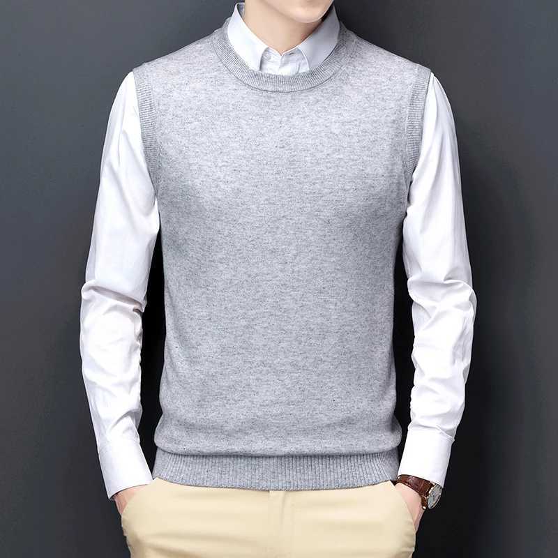 Mens sweater vest Korean round neck business casual suit black and light gray sleeveless knitted vest top mens brand W241113