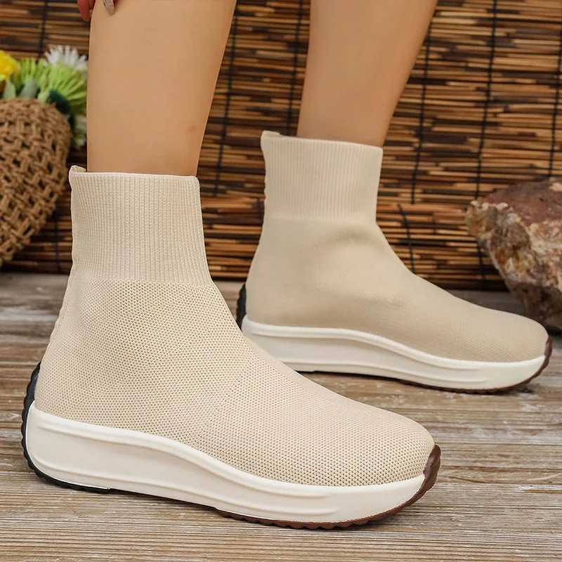 Bottes de chaussettes en tricot de haute qualité Wen Sport Running Network Wen Chaussures Automne New Flat Leisure Walking Drone Zapatos T241113