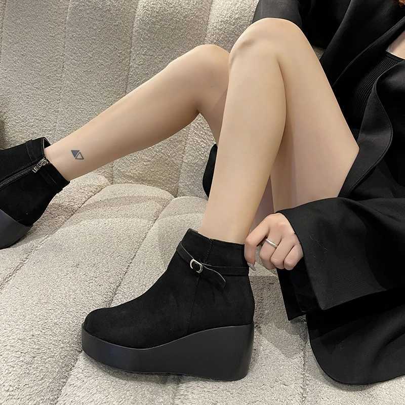 High Quality Womens shoes Fi side zipper Wens boots winter round toe solid short bucket platform wedge-shaped large-sized Fi boots T241113