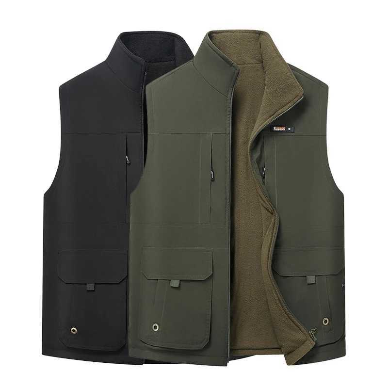 Autumn and winter mens casual vest with wool lining photographers bicycle jacket multi pocket army green outdoor fishing vest W241113