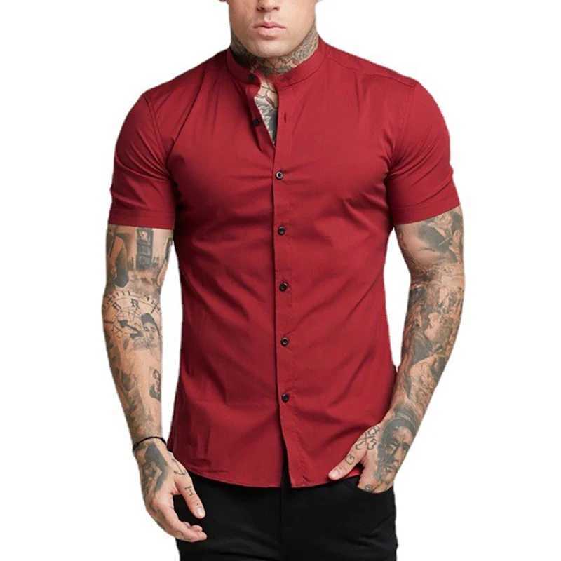 New Fashion Summer Casual Short Man à manches Hommes Stand Collier Super Slim Fit Business Dress Shirt Mens Button Gym Fitness TopsxJ24113