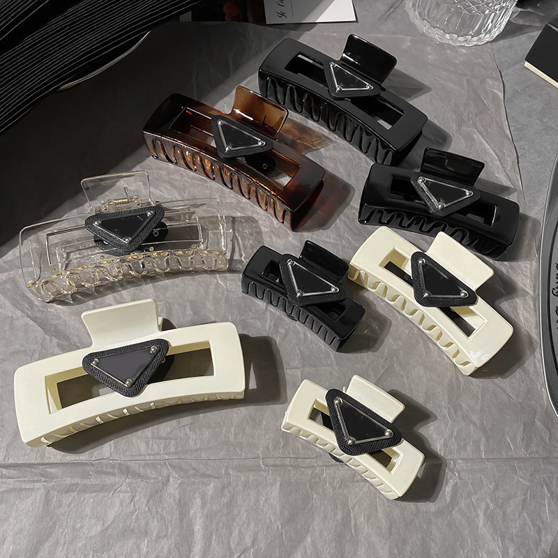 Hair Clips Luxury Letter Barrettes Girl Triangle Hai Pin Designer Jewelry Hairpin for Women Hair Accessories-image-1039568166