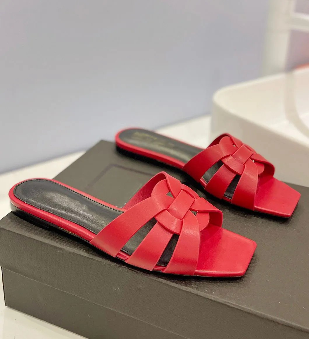 22s Top Luxury Tribute Nu Pieds 05 Sandali Scarpe Ciabatte in pelle da donna Flats Sandali da spiaggia Lady Pantofole casual Scarpe da passeggio com