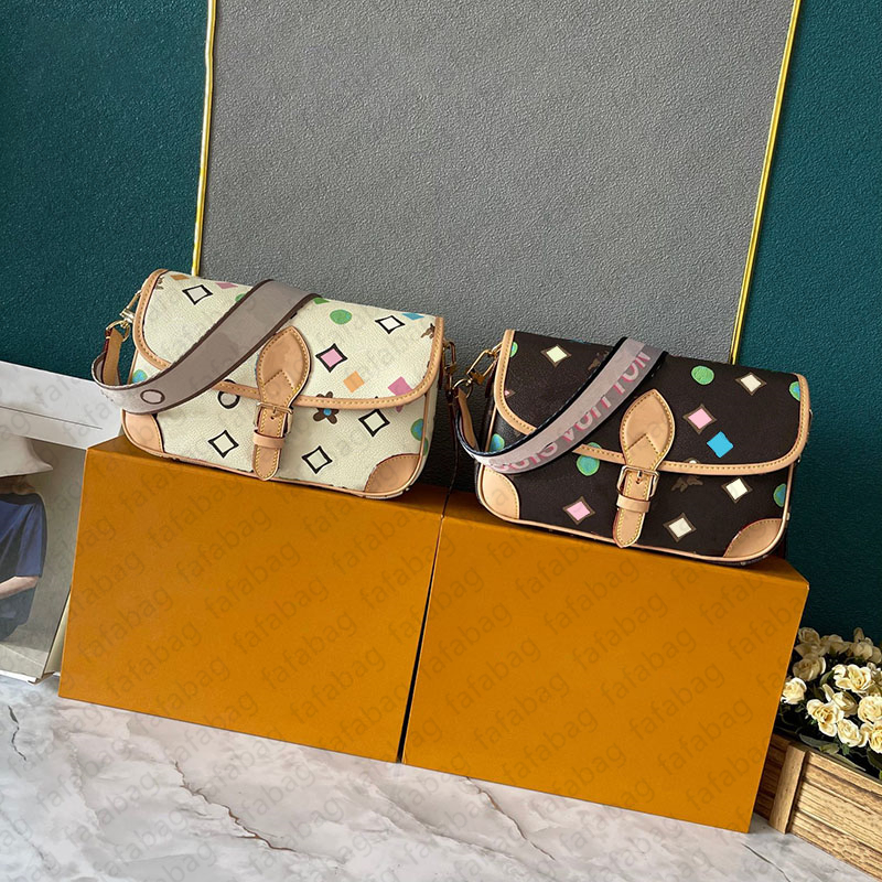 Designer luggage Women V Home New Color handbag Luxury Canvas Quality Crossbody bag designerfashion Fashion new outdoor Messenger Bag M45985-image-965256622