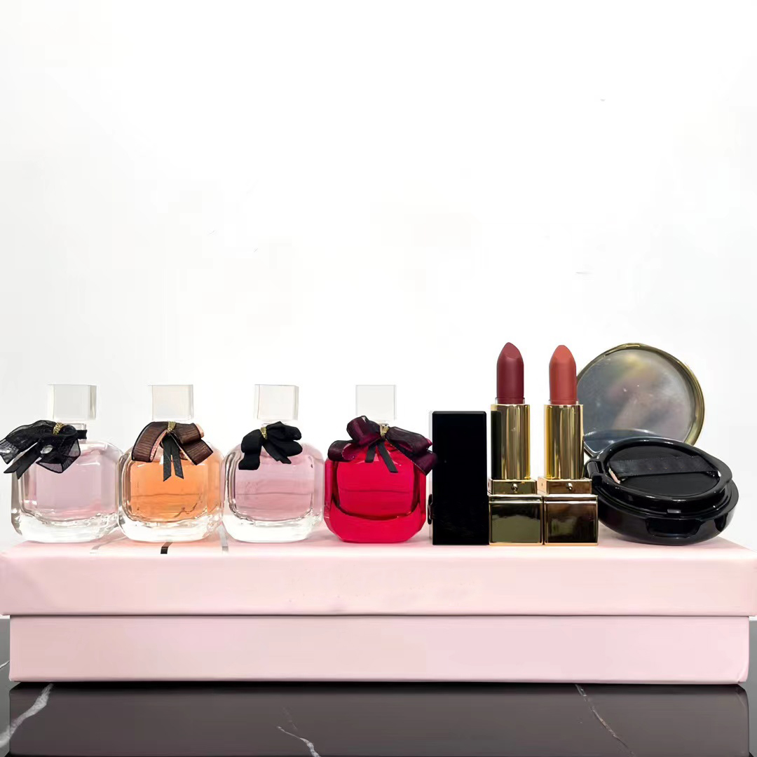 Classic Romantic Seven Piece Set Pink Set Box Black Gold Square Tube Lipstick Pink Air Cushion-image-779477522