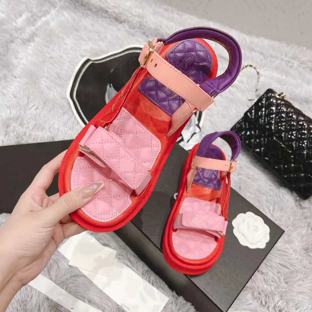 2023 Black white leather luxury Daddy sandals women`s slipper men slides leather sandal womens Hook & Loop casual shoes 35-42 with box and dust bag