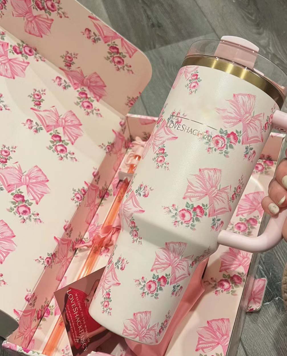 US STOCK Bouteilles d'eau chaude 40oz en acier inoxydable Rose Rose Rose avec des tasses de voiture de voyage et de paille Rosa Beaux Blue Cups G