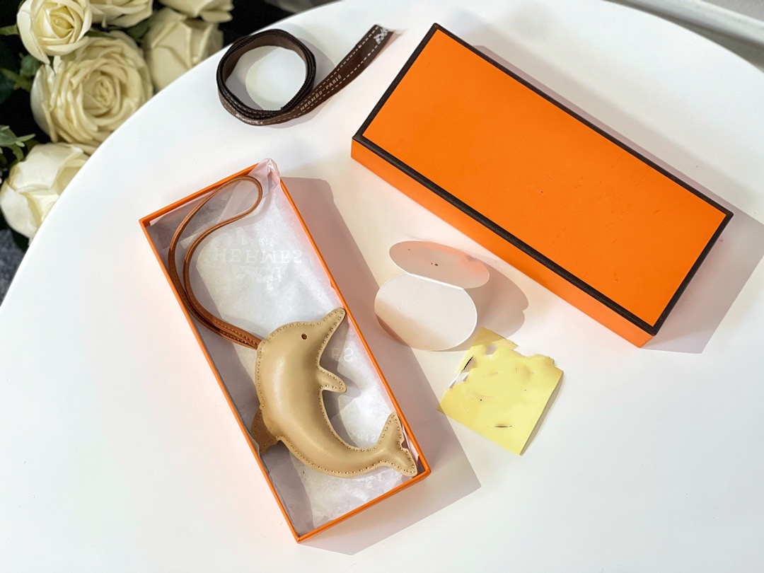 Pendentif de sac Dumbo ange en cuir, mignon sac à main pour femmes, ornement de sac à dos, porte-clés de voiture, nouvelle collection