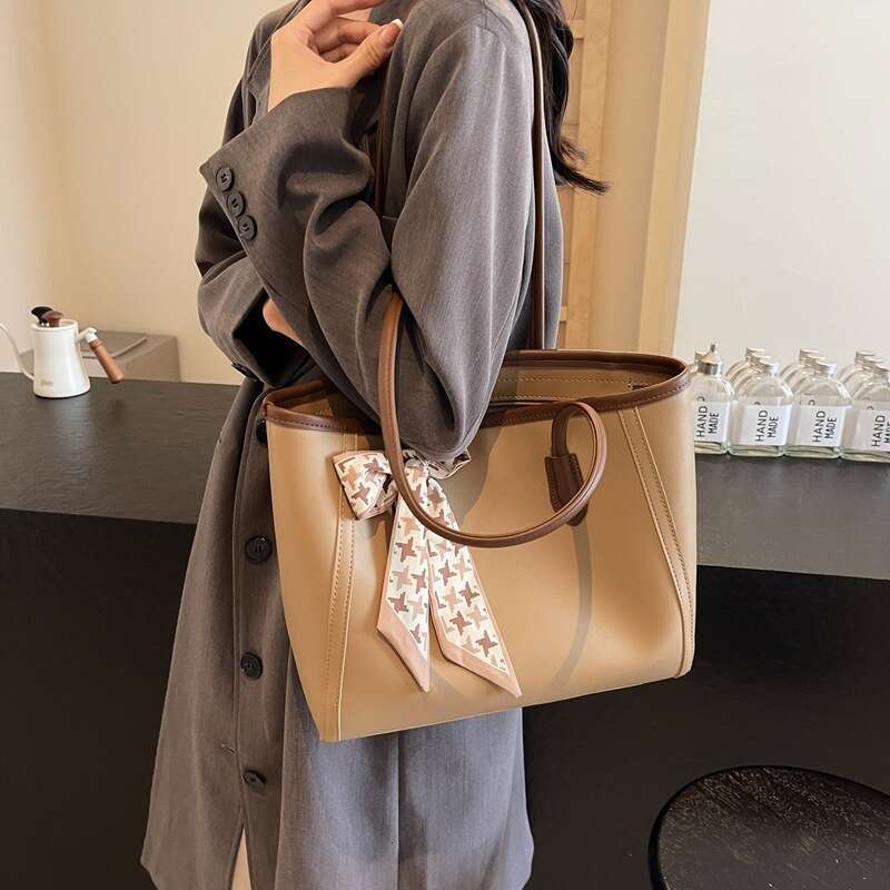 Shoulder Bag Ladies Large Capacity Scarf For Women 2026 New Work fashion Commuting High End And Versatile Casual Tote Handbags Single