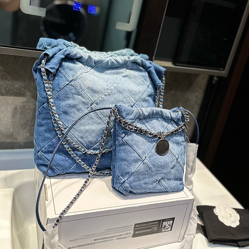 Designer Denim Garbage Bag Women Shoulder Silver Hardware Metal Letter Luxury Tote Coin Charm Matelasse Chain Crossbody Bags Makeup Sacoche Wallte 2
