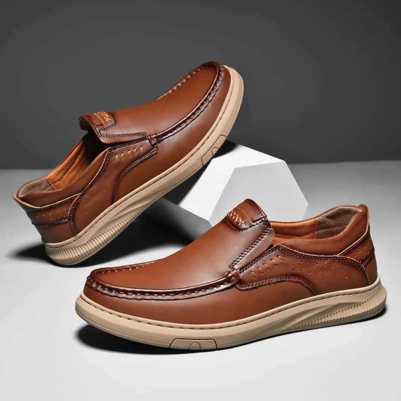 Mens Top Layer Cowhide Leather Shoes Spring Summer Casual Mens Shoes Soft Sole Comfortable Genuine Leather Mens Driving Shoes W251205