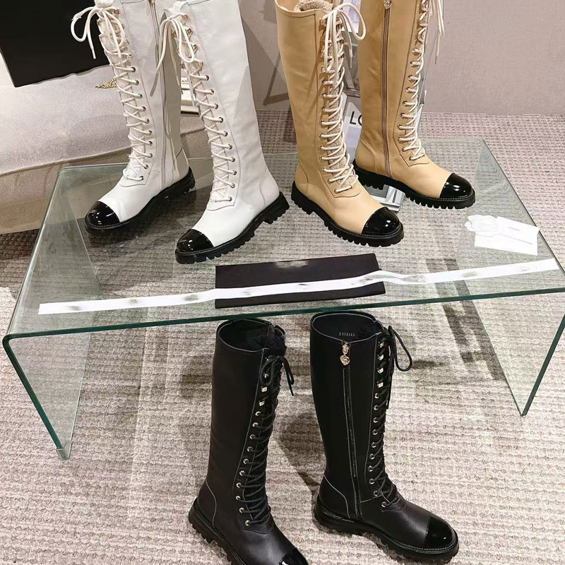 Designer Femmes High Boot Lace-Up Doc Martin Boots Boots grossiers Bottes de genou Hiver Cow Cuir Knight Boot Round Boots Classical Boots Rubber