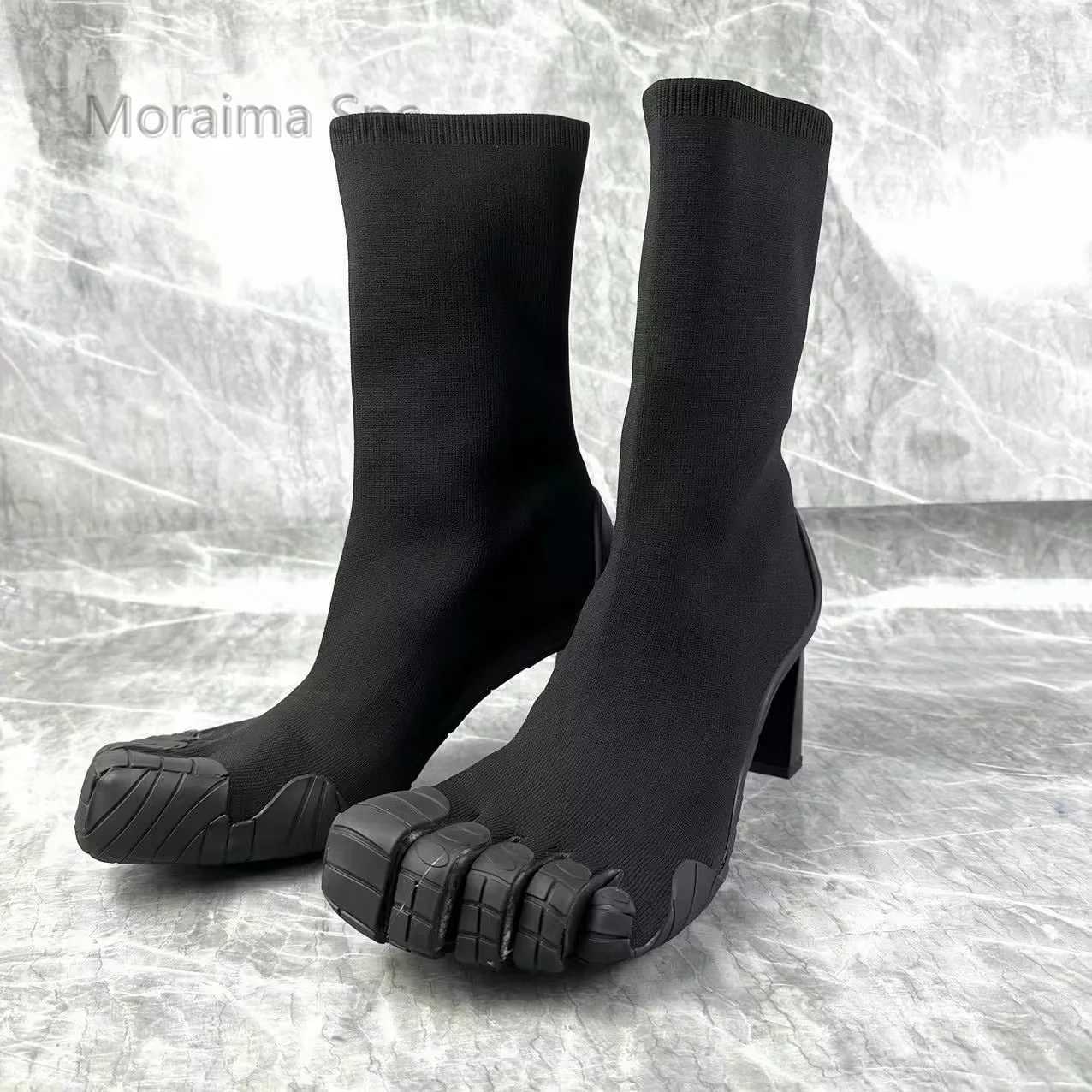 Boots Five finger knitted womens sock boots innovative style womens rowing high heels black red short ankle boots womens shoes T241122