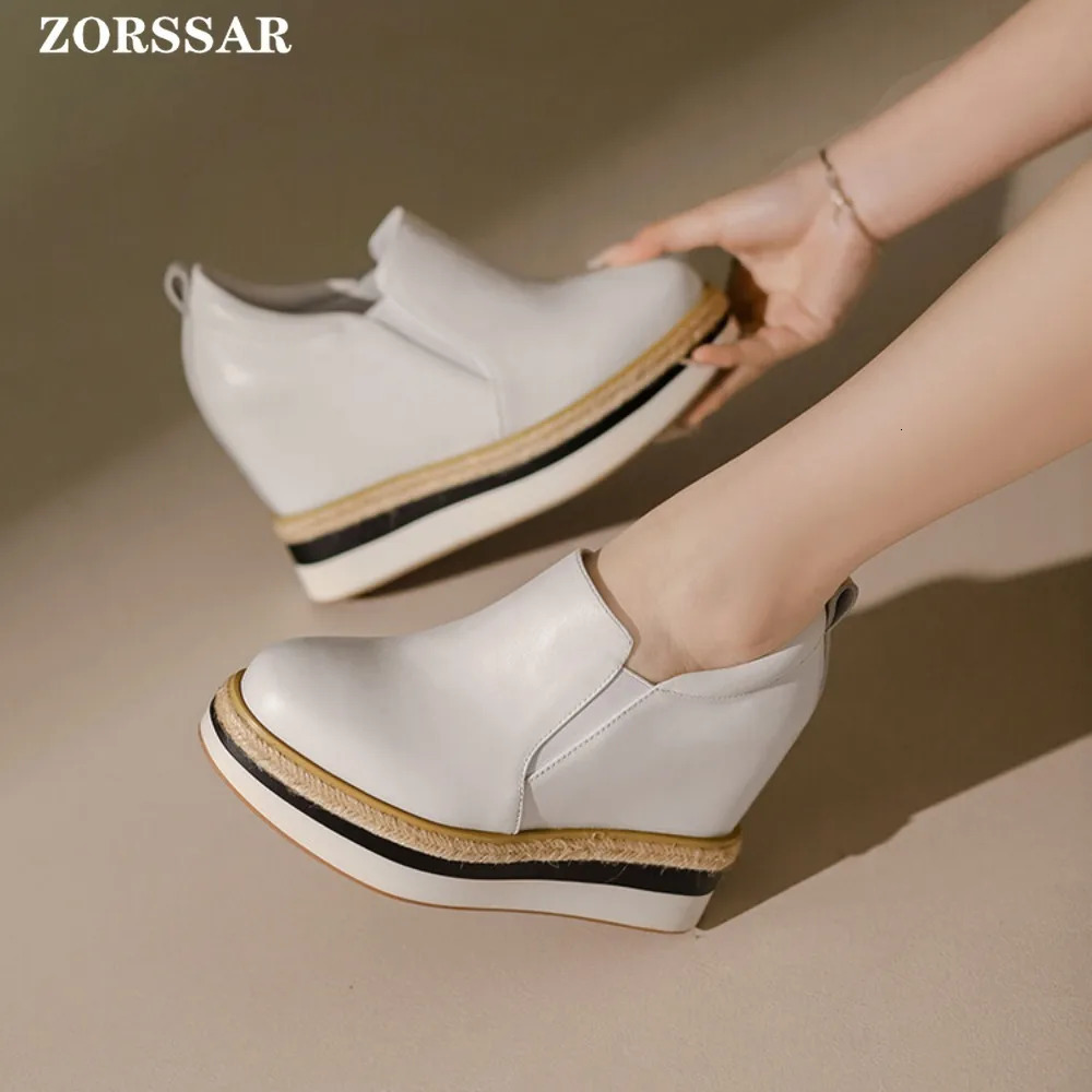 Plateforme en cuir 12 cm coin pour femmes chaussures de sport cachées talons hauts hautement respirable augmente les chaussures vulcanisées blanc