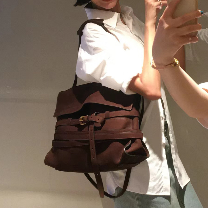 Faux en daim à cravate décorer les sacs fourre-tout pour femmes sacs à main designer 2024 Nouveaux en croisement d'épaule givré vintage