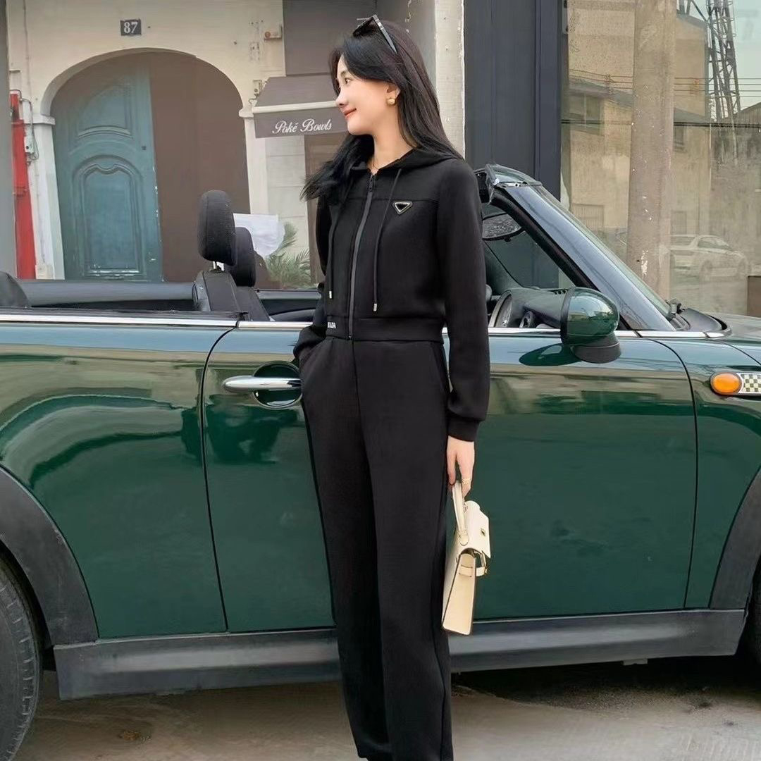 Designer two-piece autumn and winter women&#039;s high-end casual sports suit, fashionable and stylish hooded sweatshirt, high-waisted pants tren-image-968800071