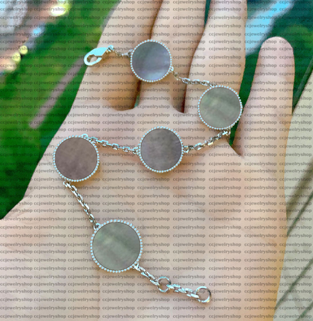 11 Colors Fashion Classic 4/Four Leaf Clover Charm Bracelets Bangle Chain 18K Gold Agate Shell Mother-of-Pearl for Women&Girl Wedding Mother'-image-743947635