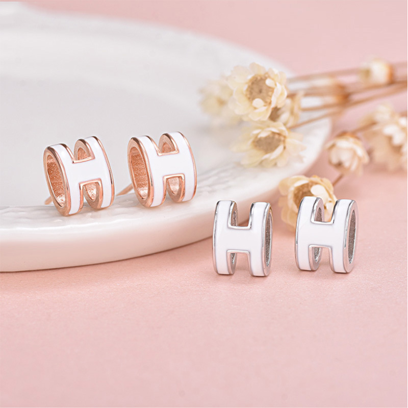 Bijoux de créateurs Boucles d'oreilles Vente de mode émail 925 boucles d'oreilles en argent européens et américains Créatifs et femmes boucles d'