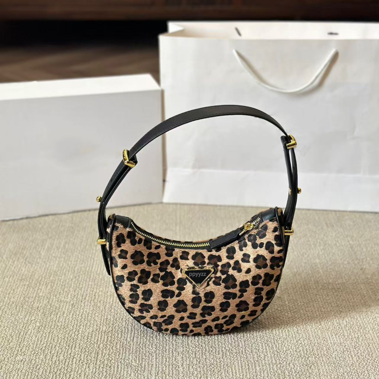 Top Designer Bag Shoulder Bag New leopard print Handbag Women's purse Croissant Half Moon Triangle metal shoulder bag hobo crossbody bag