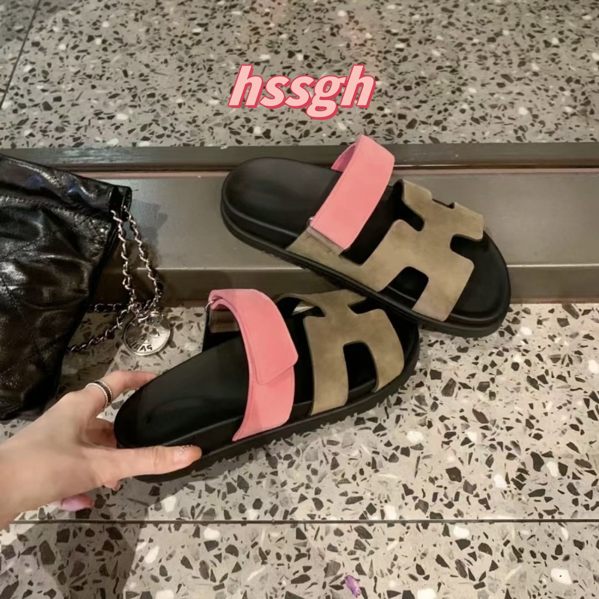 Designer Slippers Chypre Famous Slider Sandals Womens Leather Beach Flip Flops Comfortable Flat Natural Suede Sheepskin Mens and Womens Pink Brow-image-970091429