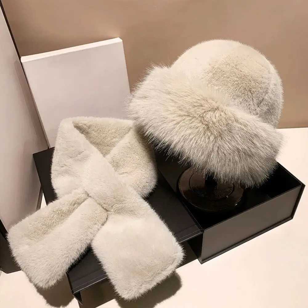 Vente chaude automne hiver moelleux Cs et style coréen en peluche ski équitation chapeau de seau chaud furtivement aux foulards cadeaux de Noël W