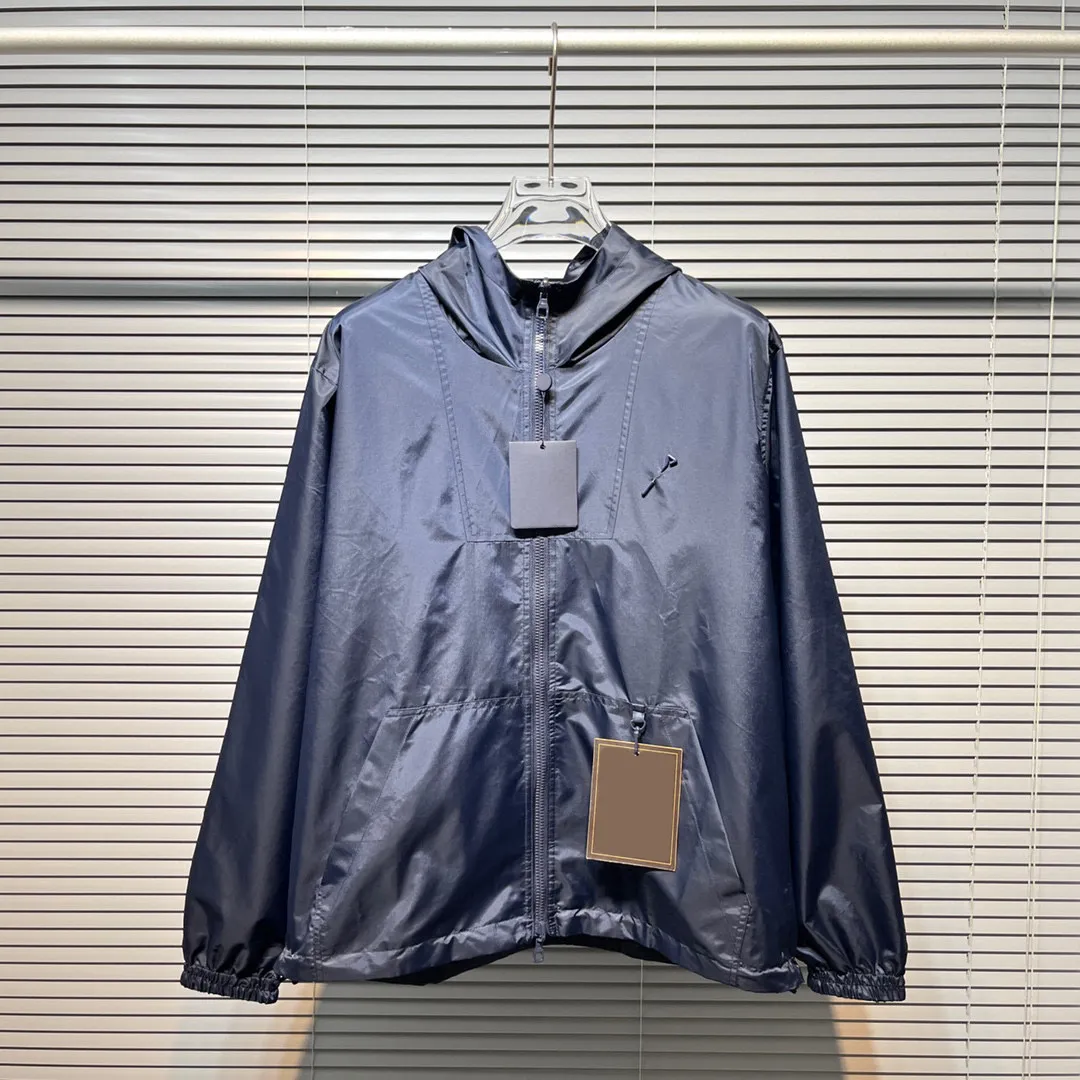 Vaies extérieures de taille plus pour hommes Hoodies du vent de vent mince de la taille et des vestes à l'épreuve du soleil