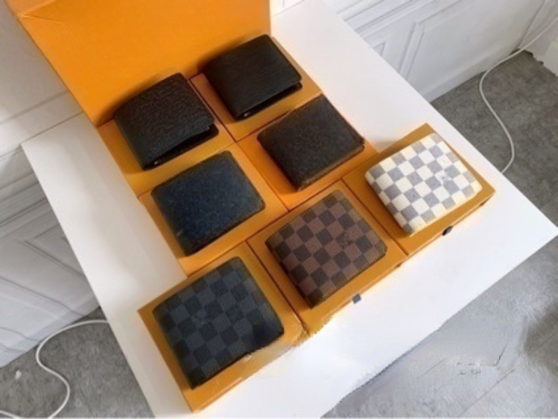 Brand Wallets Male Logo Printing Old Flower Black Purse Two-fold Multiple Card Holder Classic Card Holder M62664-image-983148239