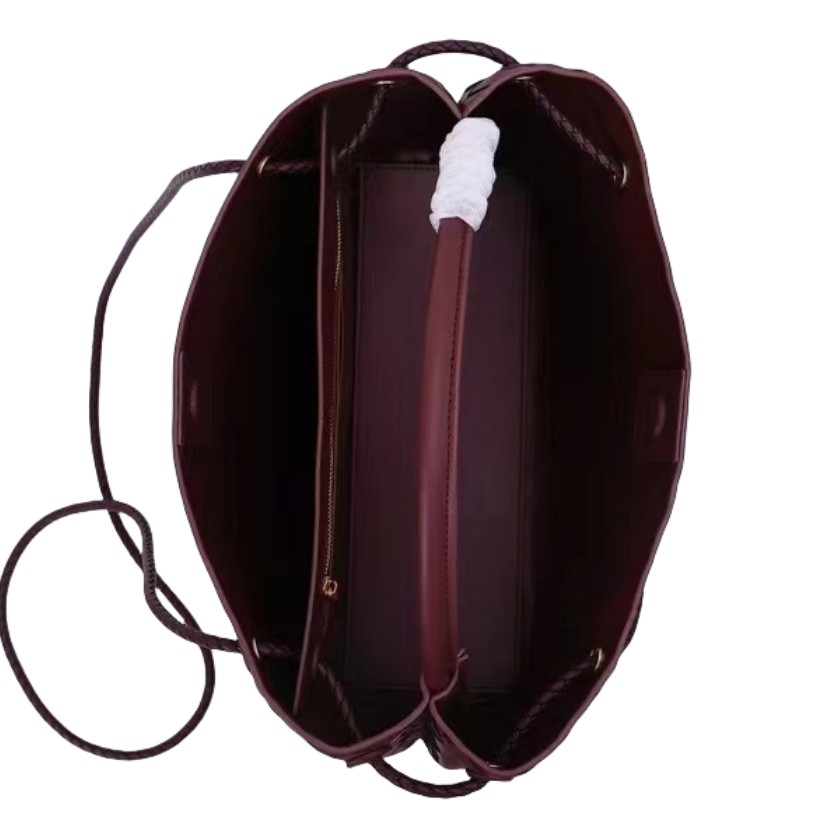 10A Luxury Designer Bag Handbag High Quality leather Camera Chain Bag Shoulder Bag Fashion Crossbody Bag Designer women's Hand-held leather-image-943178574