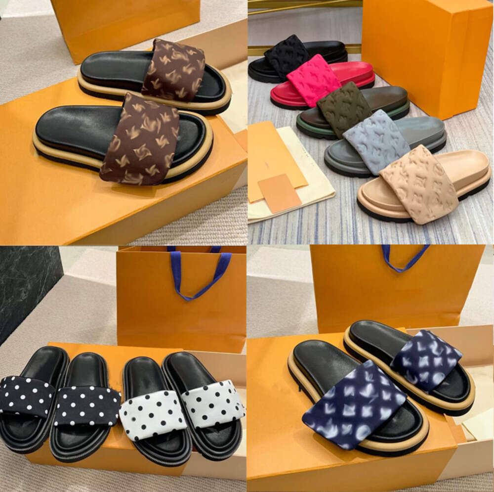 Pool Pillow Mules Women Sandals Summer Sandal Flat Comfort Padded Front Strap Slippers Fashionable Easy-to-wear Style Slides Shoes Designer Slipp-image-944628063