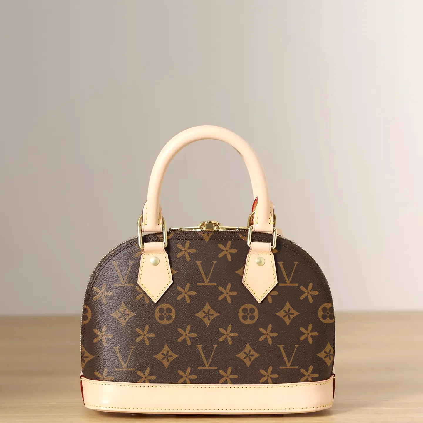 M53152 Designer shoulder bag top handle Nano Alma BB shell tote bags 10a Luxurys handbag crossbody lock strap Womens man leather embossed bag sil