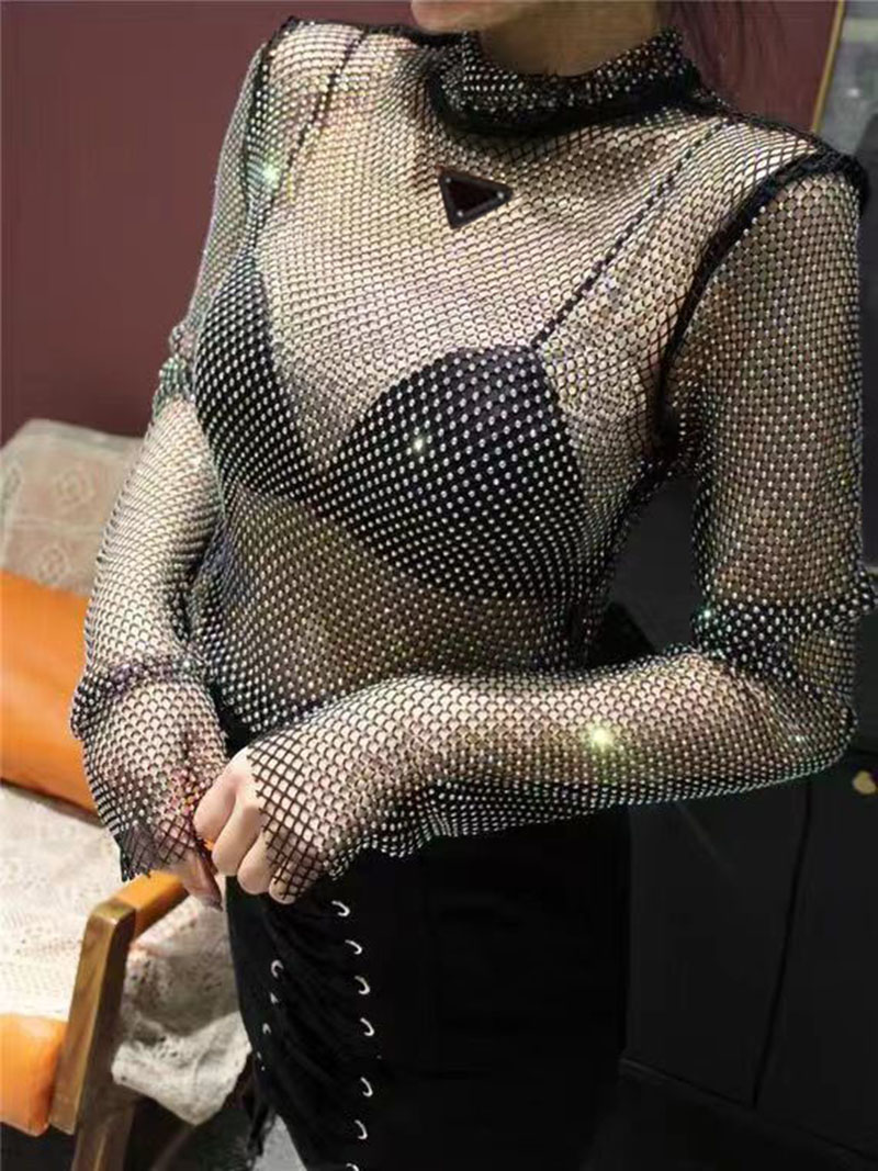 Chemises de créateurs pour femmes Blouses creuses à chaud Blouses à broderie T-shirts à manches longues Tops classiques à col haut Tee-shirt stre