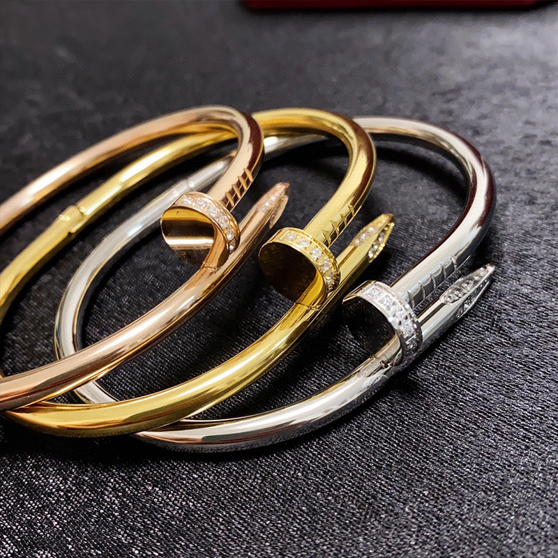 Designer Jewelery Nail Bracelet diamonds embellished for women men wedding Luxury brand Valentines Day gift Multi style Size 16 17 18 19 with box 
