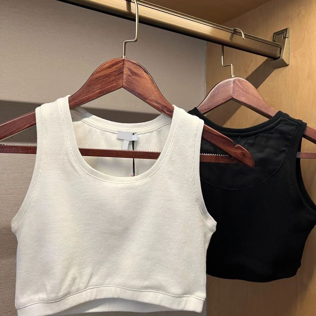 womens designer vest Women vest designer vests Sweaters womens spring Letter round neck pullover knit waistcoats sleeveless vest top waistcoats-image-863512222