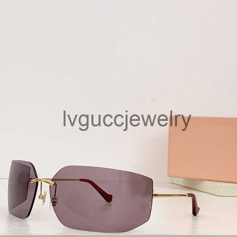 Designer sunglasses for women classic sunglasses luxurys designer sunglasses Euro american trend glasses curved Lenses shades large frame Light c