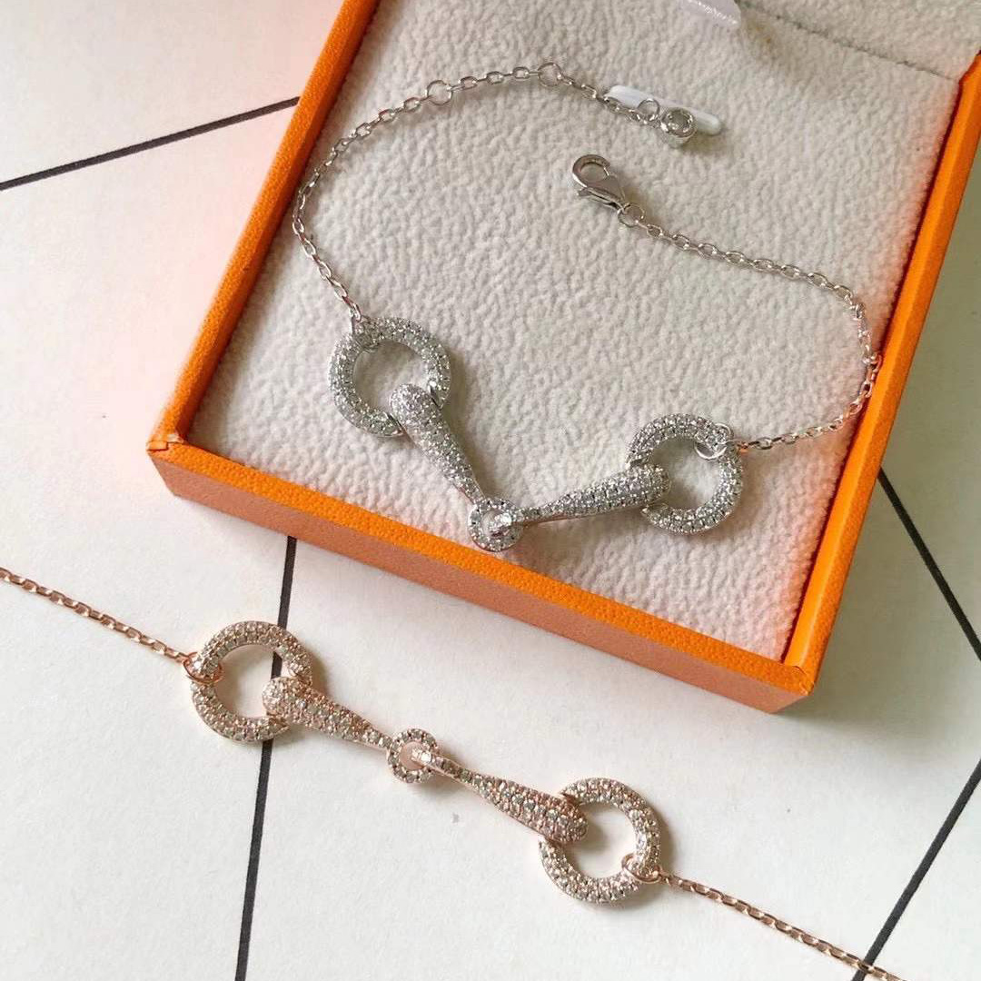 Bracelet for woman designer couple Gold plated 18K T0P highest counter Advanced Materials brand designer luxury jewelry fashion European size wit-image-984263330