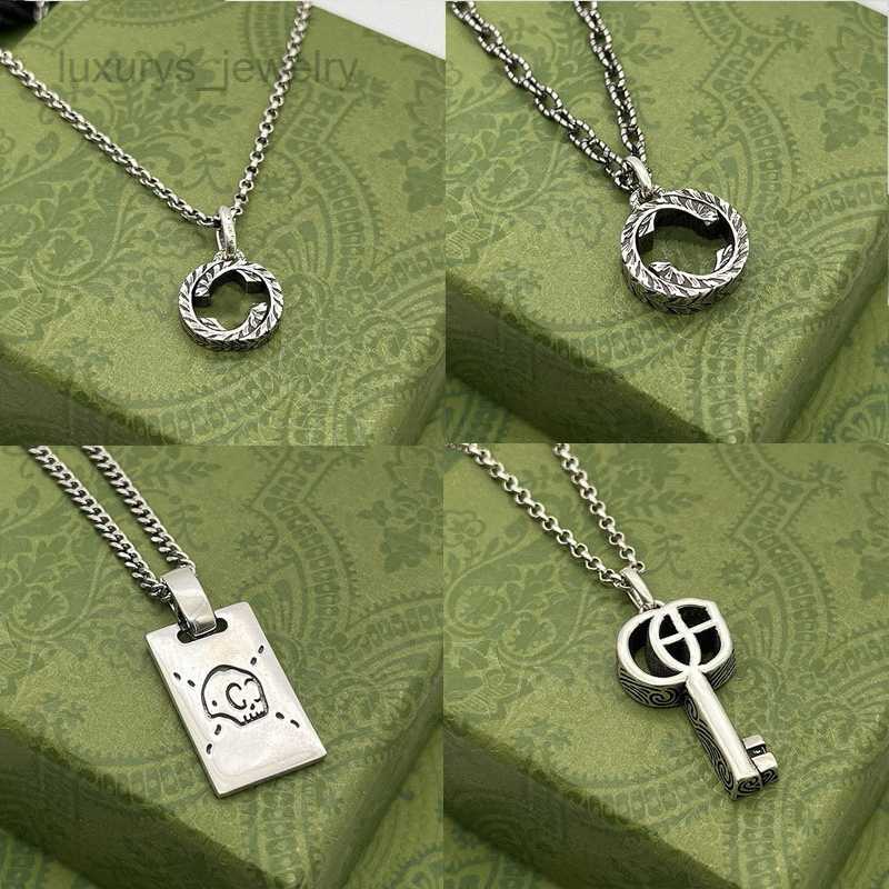 Collier de bijoux de créateur de haute qualité 925 Chaîne en argent pour hommes clés du crâne de crâne avec des lettres de créateurs Colliers de