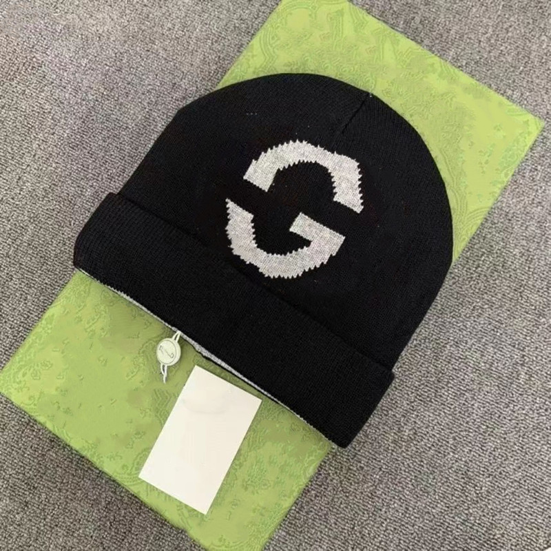 Chapeaux de bonnet design pour hommes et femmes couples d'automne et de lettres brodées d'hiver