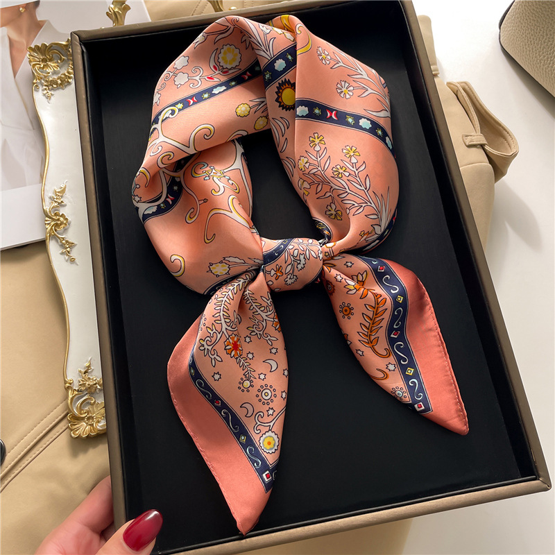 19 Hot Styles Silk Scarves Famous Women Flower Printing Silks Satin Scarf Summer Outdoor Sunscreen Headband 70X70cm Christmas Gifts Wholesale