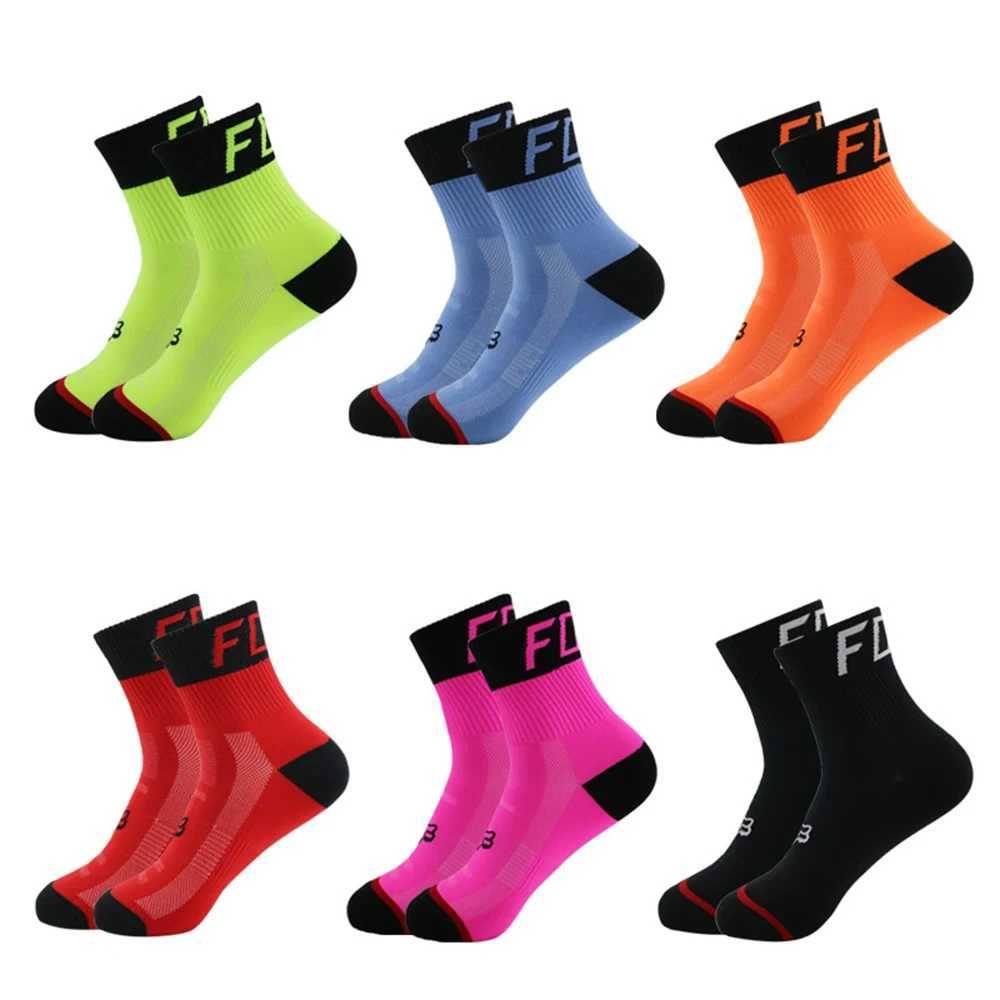 Sports Socks 2024 Professional Cycling Sports Socks Comfortable Breathable Race Fitness Socks For Men and Women Calcetines Ciclismo Hombre 246048-image-985860065